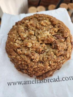 Oatmeal Pecan Cookie