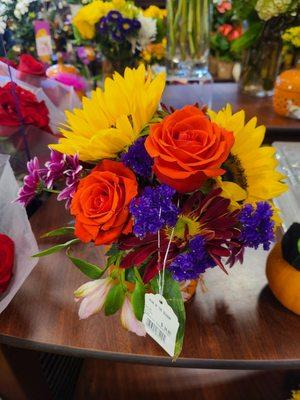 Cute autumn colored flowers - 9/2022