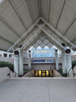 The entrance to the Berglund Hall in.tje Berglund Center.