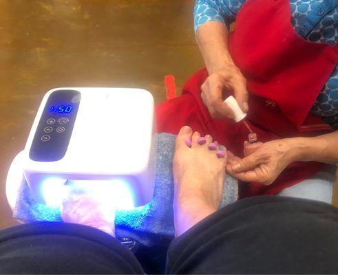 Received another great pedicure with gel nails from Tina!  Highly recommend.