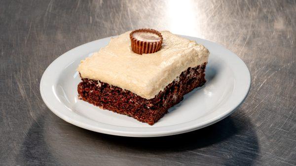 peanut butter cup cake