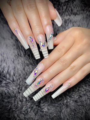 mod nails spa