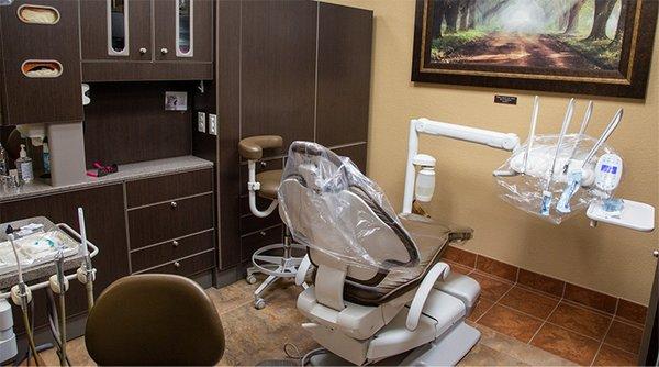 Robert Whitmore DDS operatory room