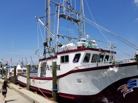 Fishing and sponge boats all along dock