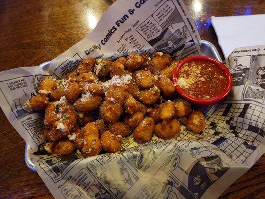 Their new cheese curds were nice n' chewy!