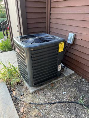 Condenser installation in Paso Robles.