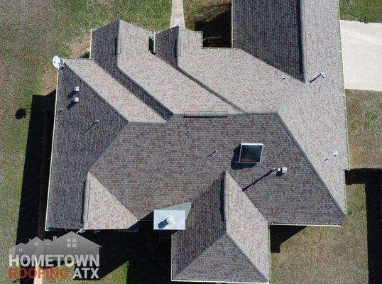 Asphalt Shingle Roof project completion in Kyle TX. Contact us to help with your roof and get a free estimate.