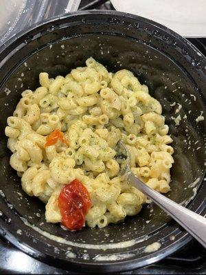 PESTO MAC & CHEESE