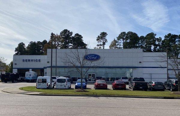 Crossroads Ford of Wake Forest- Service Center