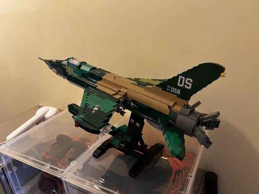 Why yeah, it's the Daniel Siskind BKM-1058 F-105D Thunderchief