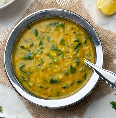 Palak dal tadka