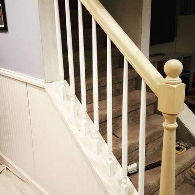 New staircase railing