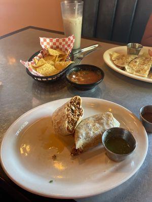 Chorizo Burrito con Chorizo y Frijoles