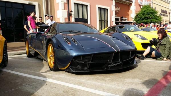 Pagani huayra 730s