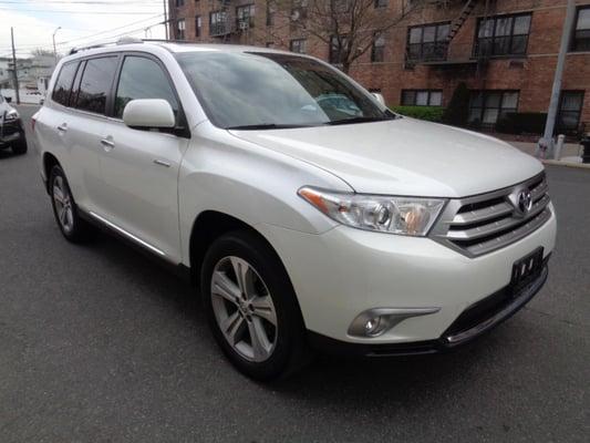 Another satisfied client and with the sale of their Toyota Highlander