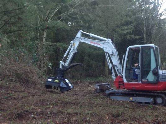 FLAIL MOWER  CLEANING BRUSH OUT