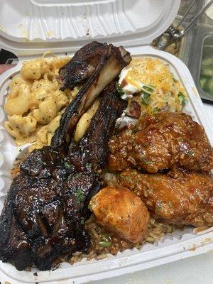 Million dollar meal$$$( 2 lamb chops, 2 wings sweet chili, 2 salmon bites , combo fried rice, mash potatoes, and Mac and cheese!!! $100