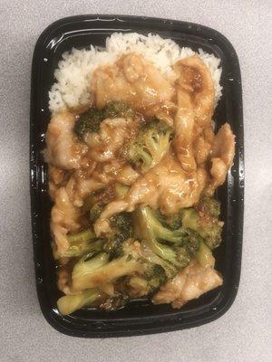 Horrible Chicken & Broccoli w/ garlic sauce!