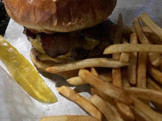 Wisconsin Cheese Curd Burger