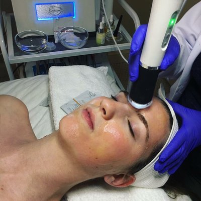 OxyGeneo Facial.  The most recent treatments for your skin.