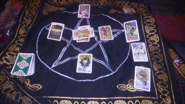 Tarot 10 card reading.