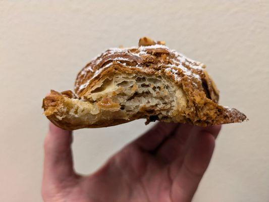 @endoedibles on Instagram 09/17/24
 
 Almond Croissant