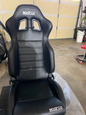 New driver seat with new rails and base