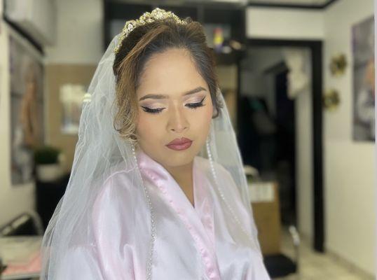 Bridal makeup and hairstyle