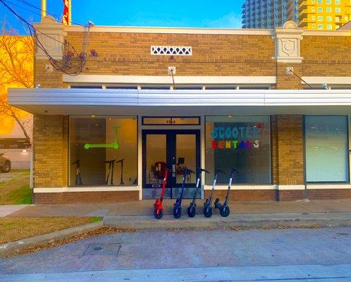 Scoots Midtown Storefront