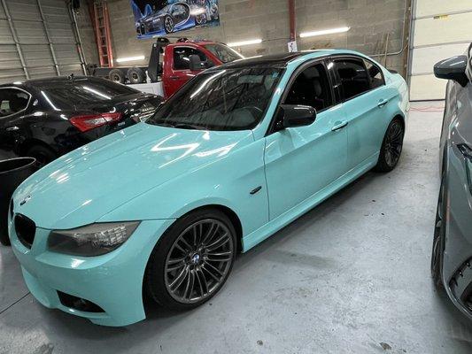 Gloss mint blue/ Tiffany blue