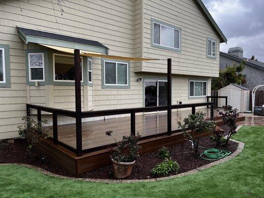 Trex deck with steel cable railing