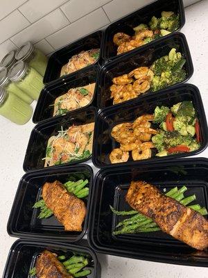 Gourmet meal prep with meal replacement smoothies