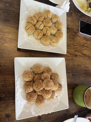 almond and coconut cookies