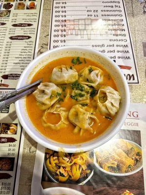 Beef Momo Jhola