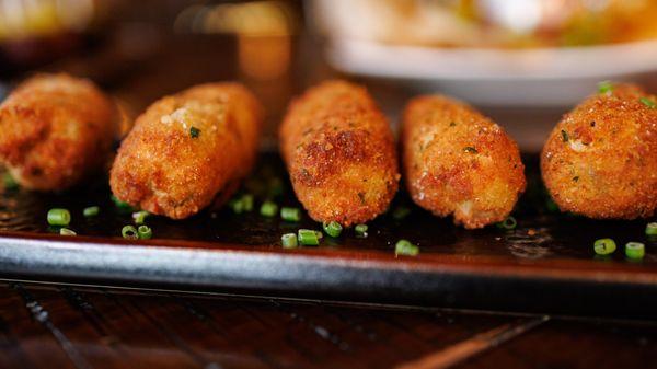 CHICKEN POT PIE CROQUETAS