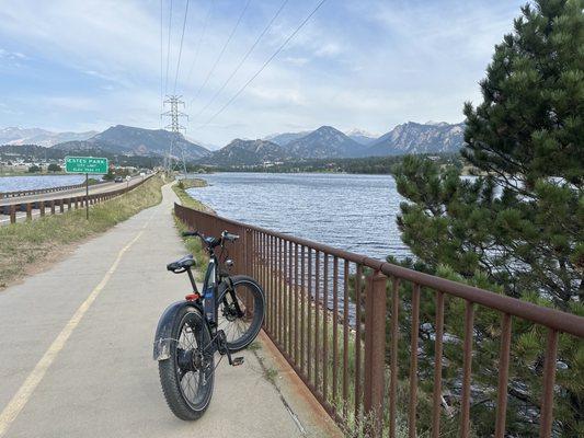 Lake Estes Trail & Lake Estes.