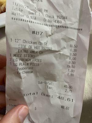 Ordered chicken cheesesteak, fried onions, extra cheese, hot peppers side. Was charged for extras but didn't receive.