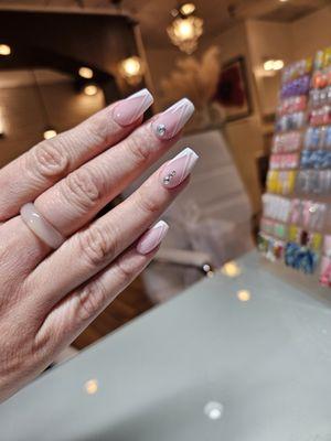 Fancy Nails LLC