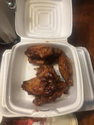 6 Chicken Wings with French Fries Lunch Special