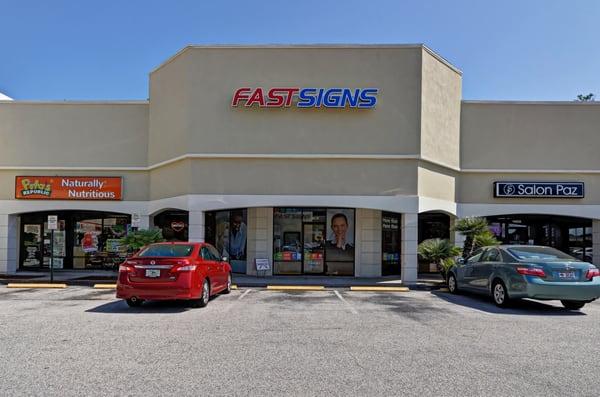 FASTSIGNS Tampa - Carrollwood's center