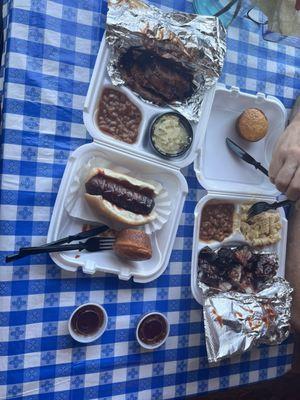 Brisket, Texas Hot link, rib tips, mac&cheese, baked beans & potato salad.