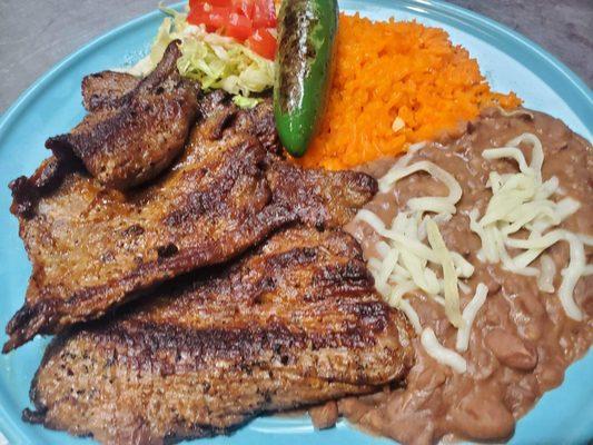 Carne Asada Platillo (Steak platter)