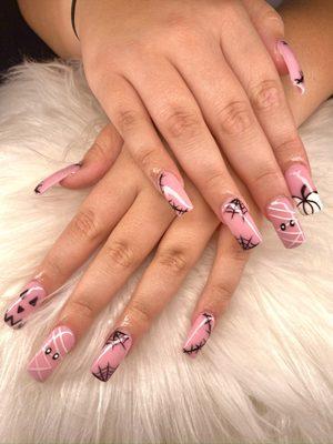 nails