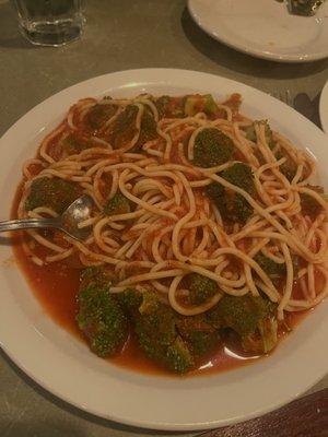 Spaghetti with marinara  And steamed broccoli  (Off menu, No cheese request)