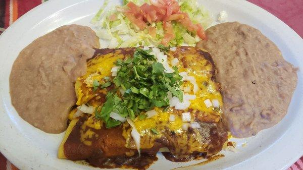 Excellent chilie sauce on combination enchiladas. Reminded me a bit of the deeply intense chilies in New Mexico.