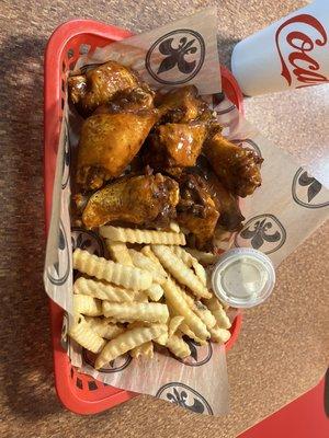 8 Piece Wing Combo