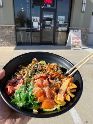 SALMON POKE Seaweed salad Squid salad