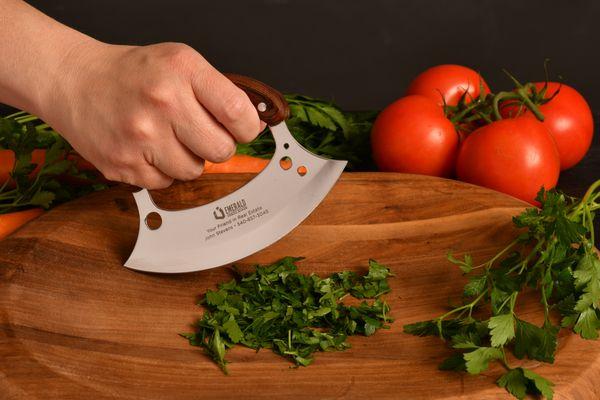 The Ulu 2.0 is the peak of innovated cutlery