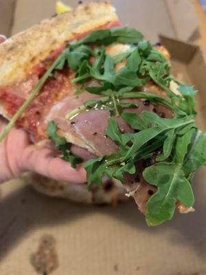 Prosciutto & Arugula Pizza (lemon, extra virgin olive oil drizzle) Close-Up; IG: @katzlundell