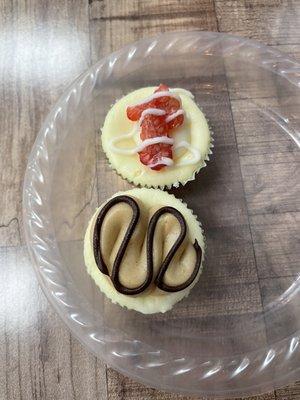 Peanut butter and white chocolate raspberry Mini Cheesecakes